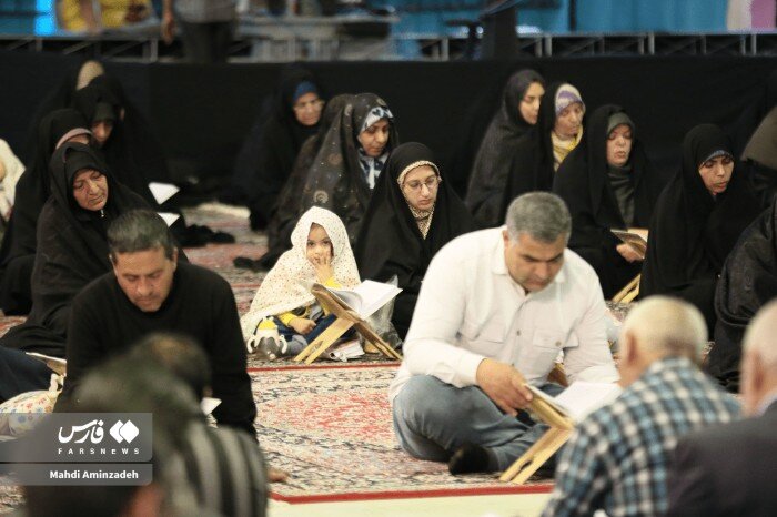 جمع‌خوانی قرآن کریم در حسینیه ثارالله کرمان