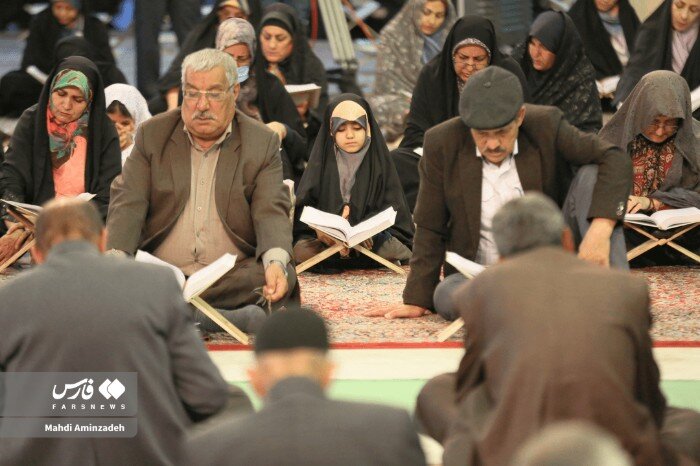 جمع‌خوانی قرآن کریم در حسینیه ثارالله کرمان