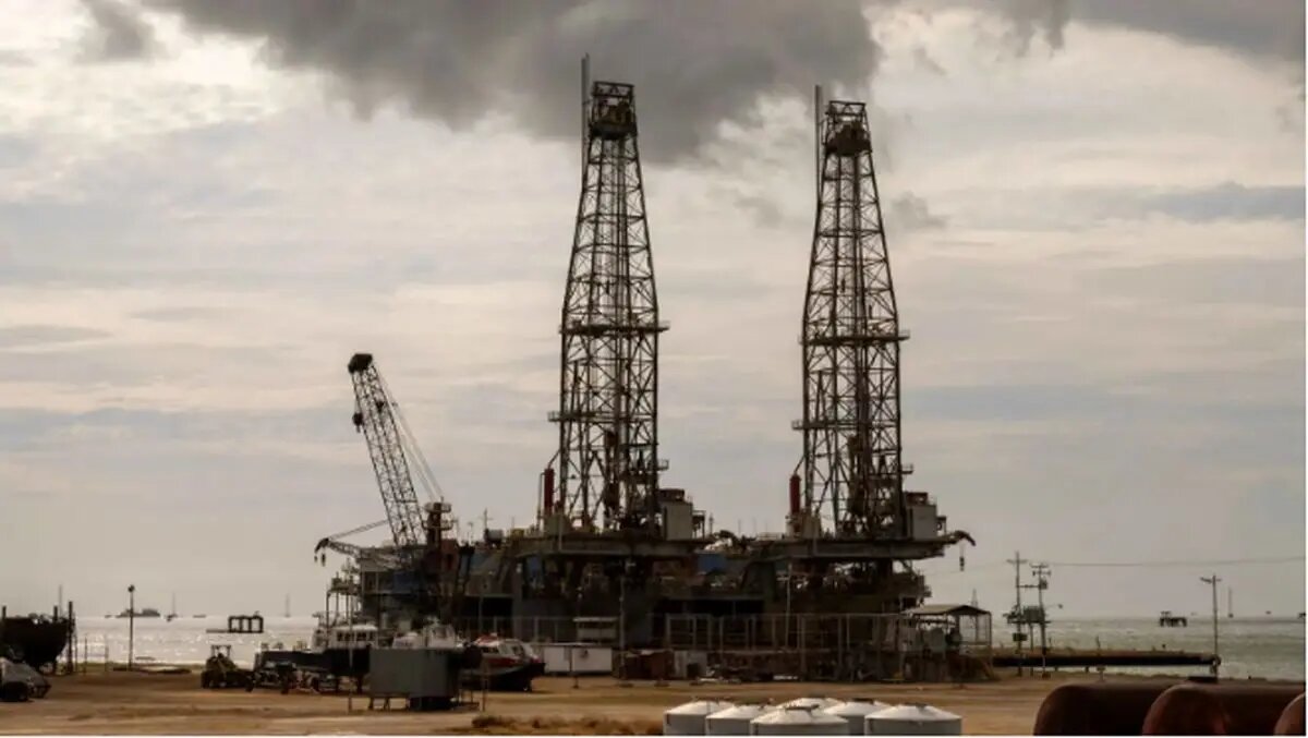 واشنگتن اجازه فروش نفت ونزوئلا به کوبا را صادر کرد