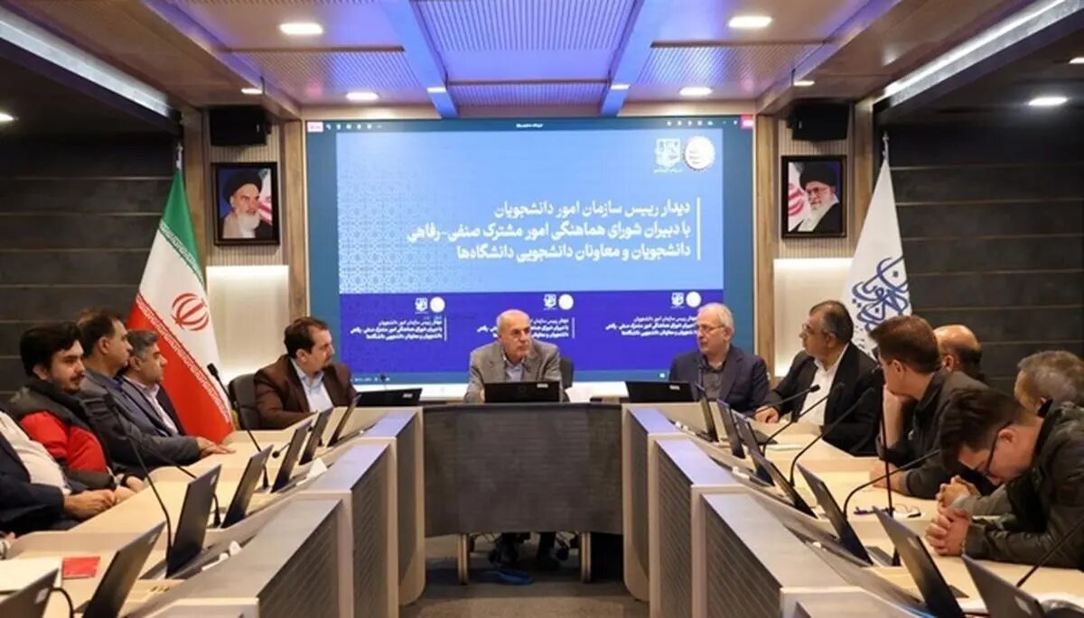 شوراهای صنفی دانشجویی از ورود به عرصههای غیرمرتبط خودداری کنند