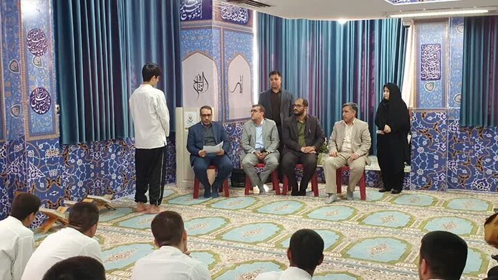 دیدار دادستان مرکز لرستان با تعدادی از افراد مرتبط با اغتشاشات اخیر