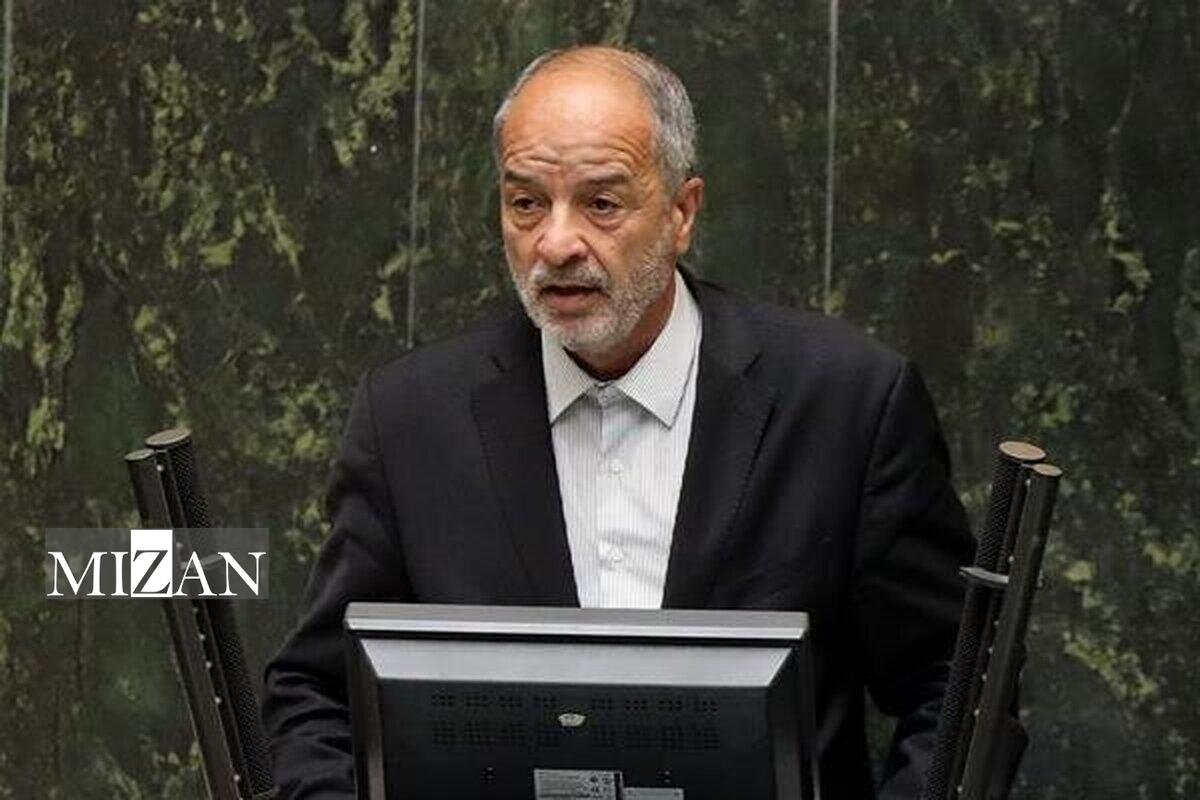 عضو کمیسیون امنیت ملی مجلس: ایران برای دفاع از خود ناگزیر به حفظ و تقویت برد موشک است