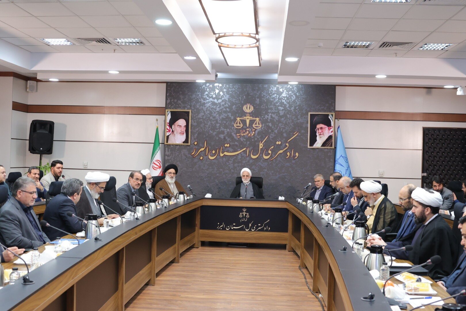 ۶۶۹ میلیارد تومان اعتبار برای تجهیز مراکز و مراجع قضایی استان البرز تخصیص پیدا کرد/ رئیس قوه قضاییه: پرونده عناصری که در جریان اغتشاشات اخیر اعمال مجرمانه و تروریستی مرتکب شدند با قید فوریت تعیینتکلیف میشود