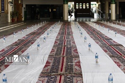 افطار در حرم کریمه اهل بیت (ع)