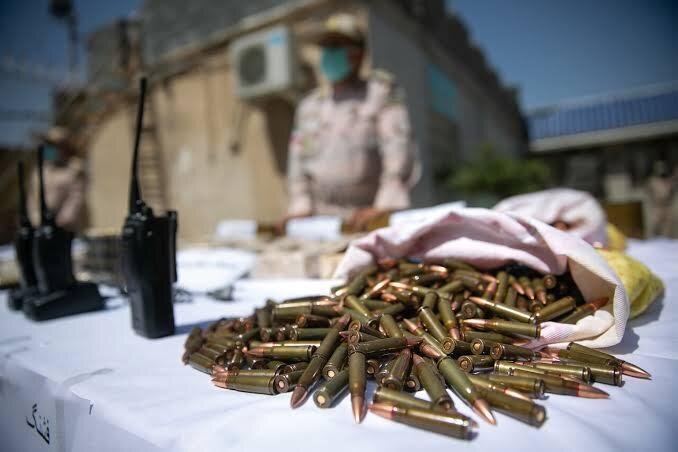 ۲۸۰۰ فشنگ جنگی در شهرستان شادگان کشف و ضبط شد