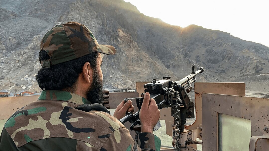 ۲۷۴ نفر از طالبان را از پا درآوردیم | دستکم ۱۲ سرباز پاکستانی کشته شدند
