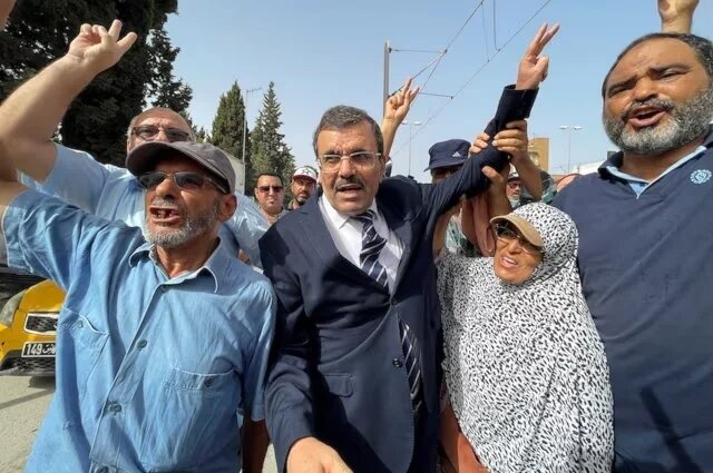 نخستوزیر سابق تونس به ۲۴ سال زندان محکوم شد