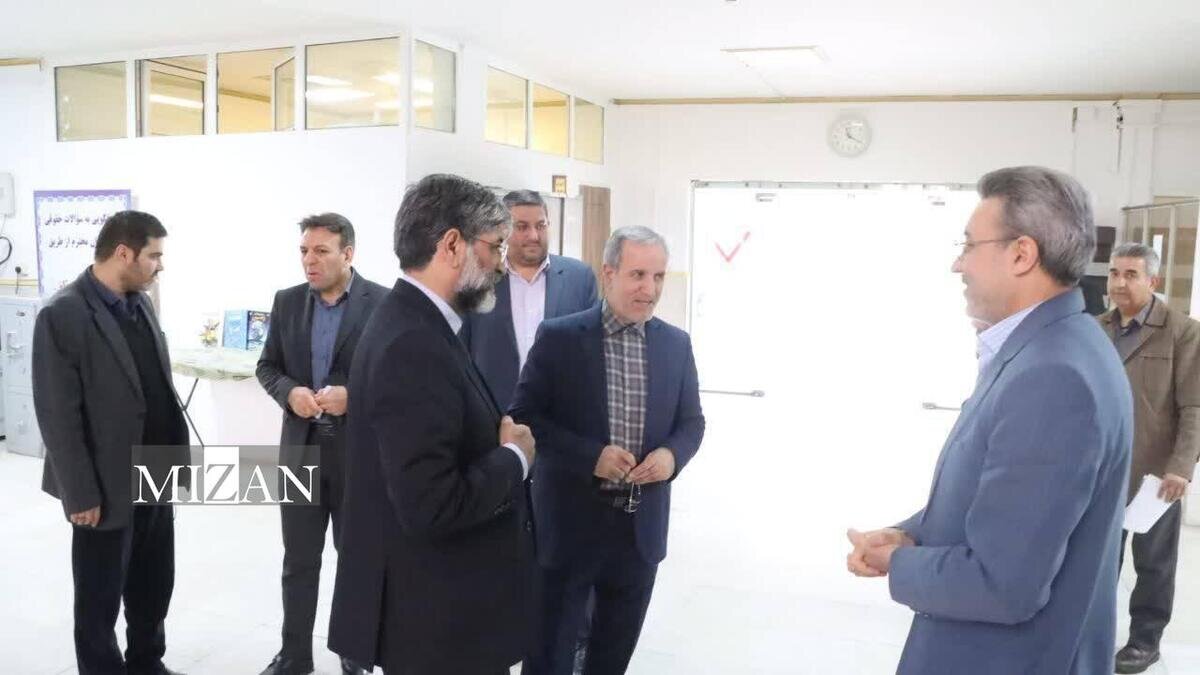 رئیس کل دادگستری استان آذربایجان غربی پرونده‌های مسن و معوق را تعیین تکلیف کرد     