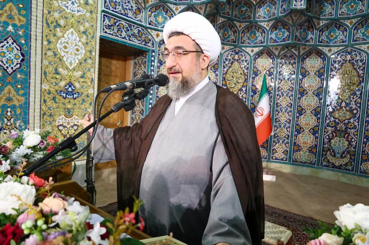 تنها راه رفع مشکلات اقتصادی، اقتصاد مقاومتی است