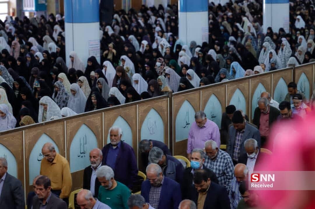 امام جمعه کرمان: دشمن با نگه‌داشتن سایه جنگ بر کشور می‌خواهد مردم را منفعل کند