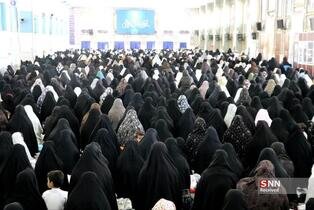 امام جمعه کرمان: دشمن با نگه‌داشتن سایه جنگ بر کشور می‌خواهد مردم را منفعل کند