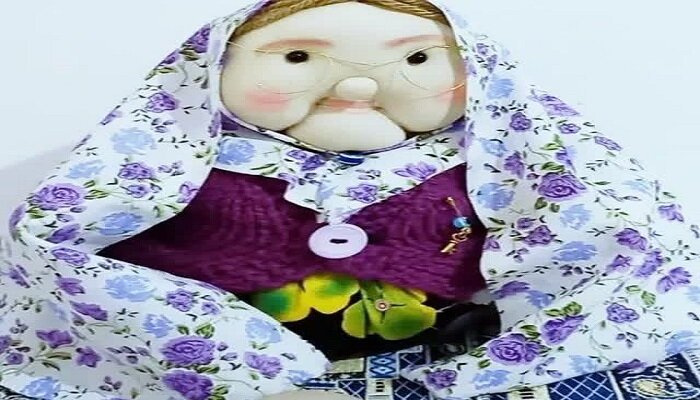 عروسک‌های بومی و محلی با پوشش لباس محلی استان زنجان، جلوه‌ای از هنر دست هنرمند ابهری