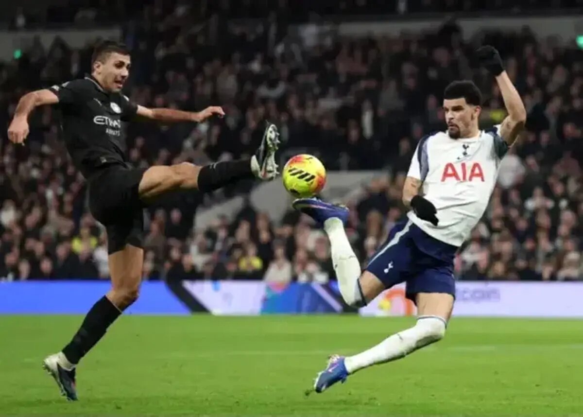 پرواز در اروپا و هراس از سقوط در لیگ جزیره