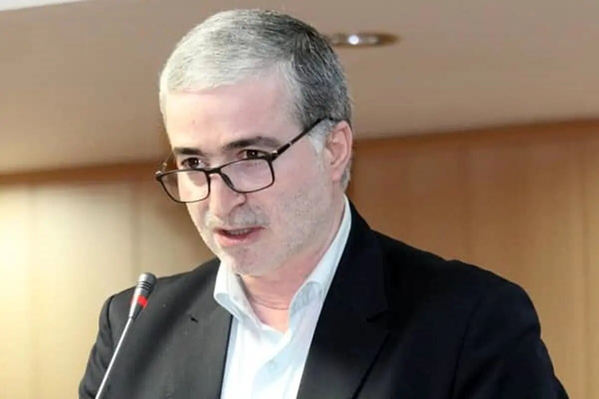 نانواییها و فروشگاههای زنجیرهای فعالاند/ وفور ذخایر کالاهای اساسی با وجود تهاجم آمریکا