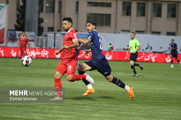خروجی فوتبال ایران را امسال دیدیم/ ذوب‌آهن آخرین فرصت پرسپولیس است