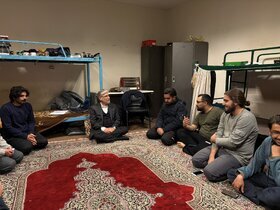 گفتگوی سه ساعته وزیر علوم با دانشجویان ساکن کوی دانشگاه تهران+ تصاویر