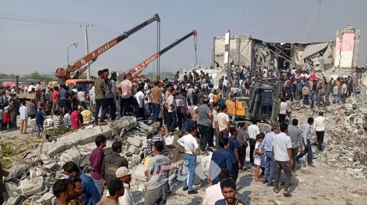 افزایش آمار دانش‌آموزان شهید مدرسه میناب به ۱۴۸ نفر