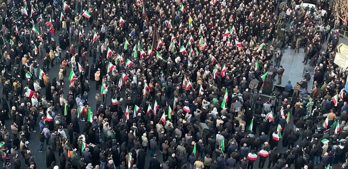 تجمع و سوگواری مردم گرگان در پی شهادت رهبر انقلاب