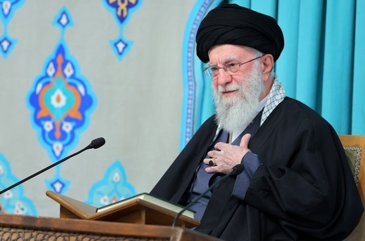 امام خامنهای، رهبر و پیشوای مسلمانان جهان به دست مستکبرین و جنایتکاران به شهادت رسید
