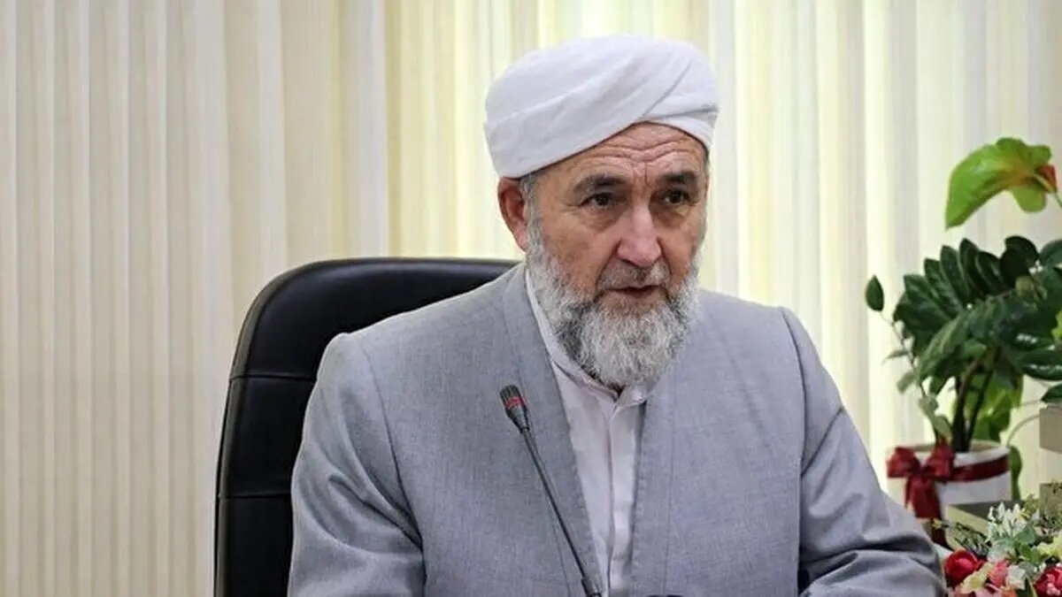 عضو اهل سنت مجلس خبرگان: پرچم رهبر شهید بر زمین نمیافتد