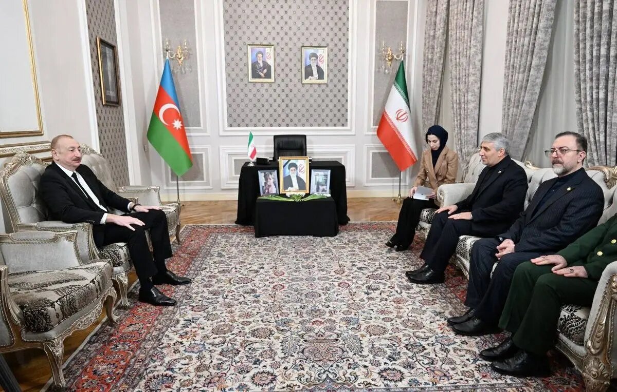 حضور الهام علی اف در سفارت ایران در باکو برای تسلیت