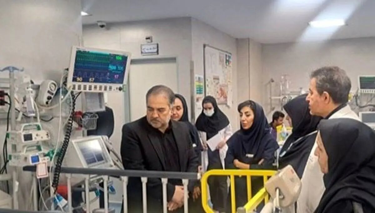 معاون پرستاری وزارت بهداشت از کودکان مجروح در مراکز درمانی عیادت کرد