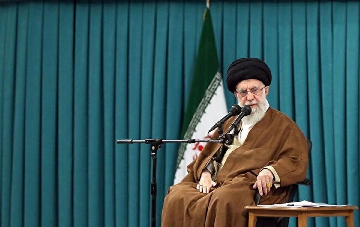 گریه طارق جمیل، پژوهشگر جهان اسلام و واعظ پاکستانی در پی شنیدن خبر شهادت رهبر انقلاب + فیلم
