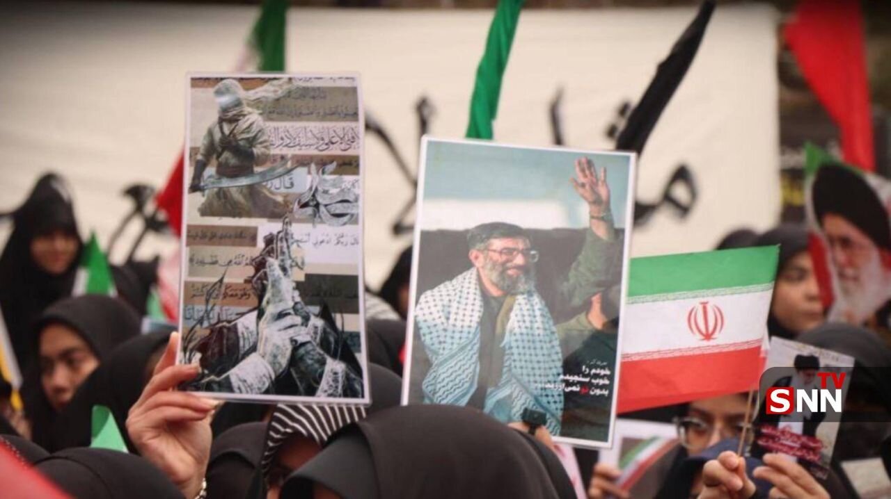 تجمع دانشجویان دانشگاه آزاد اسلامی مشهد مقدس در محکومیت جنایات صهیونیستی آمریکایی به خاک کشورمان