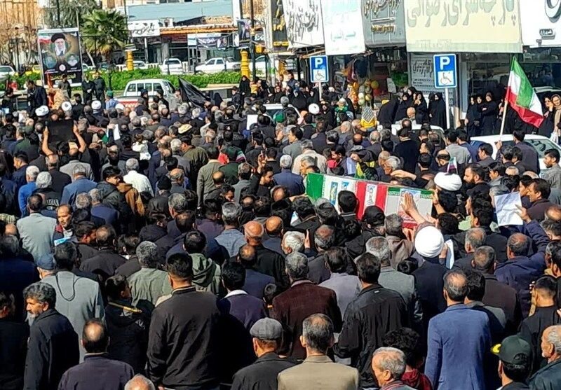 تشییع پیکر شهید دهه هشتادی در بردسکن