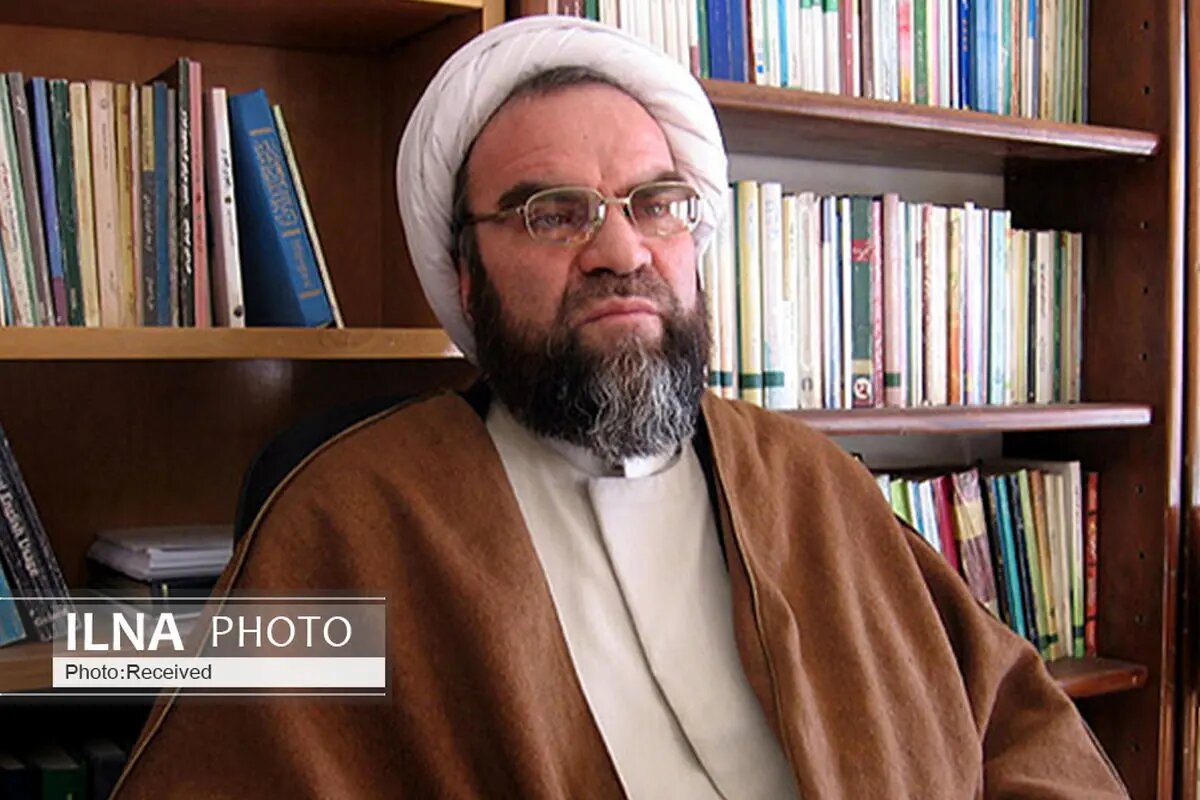 رهبر آینده باید شخصیتی باشد که بتواند کشور را از بحران‌های موجود عبور دهد/ شورای رهبری موثرتر، بهتر و کارسازتر است