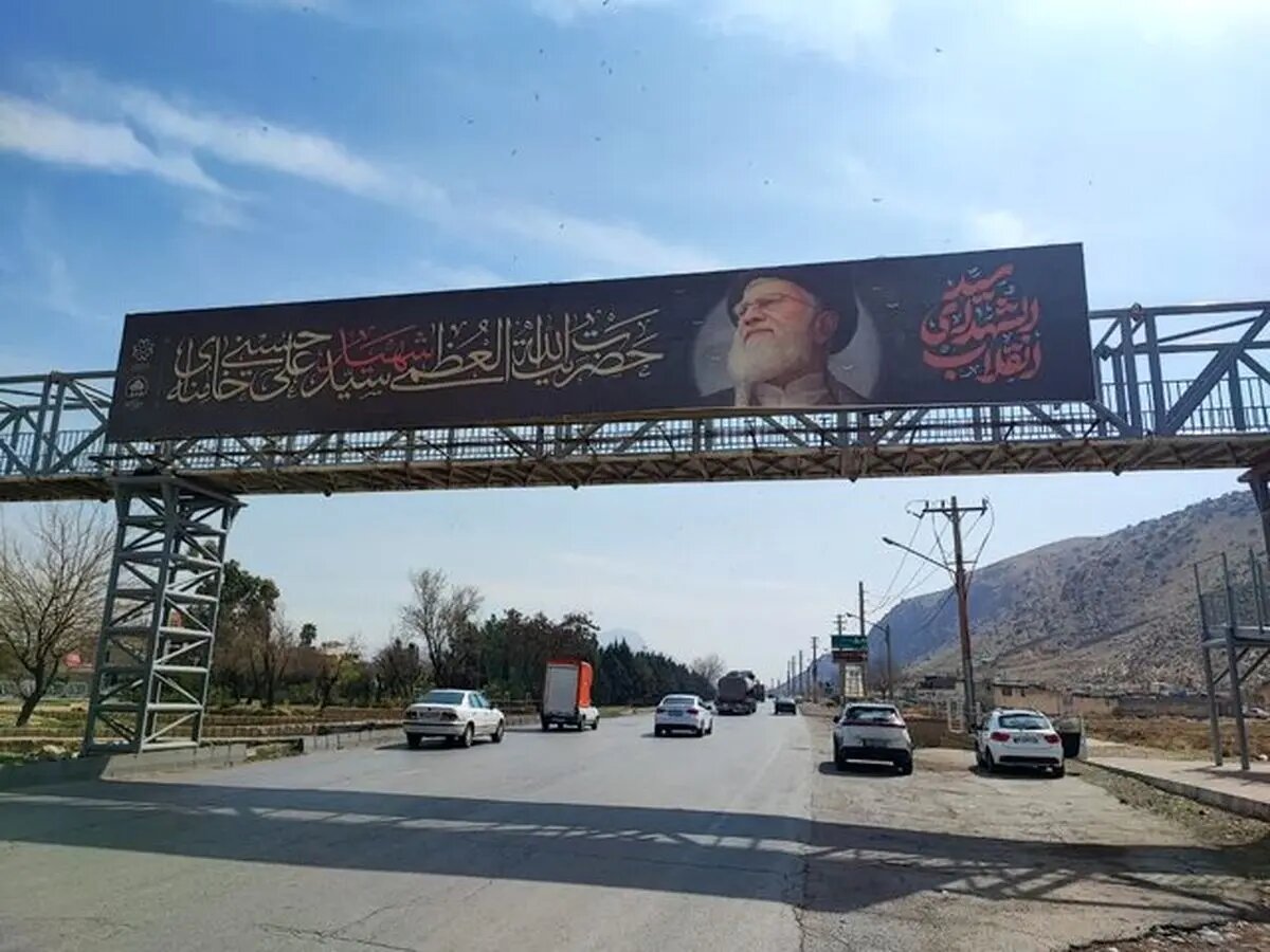 تجمعات مردمی در میادین اصلی شیراز برگزار می‌شود