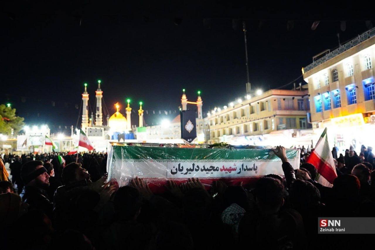 تشییع پیکر دو شهید تجاوزات آمریکایی-صهیونی در قم + عکس