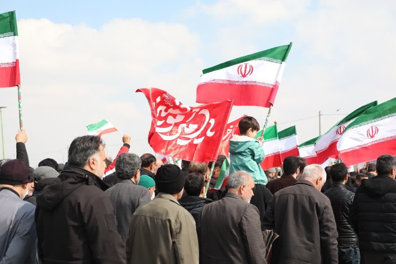 راهپیمایی مردم سمنان در محکومیت جنایات دشمن