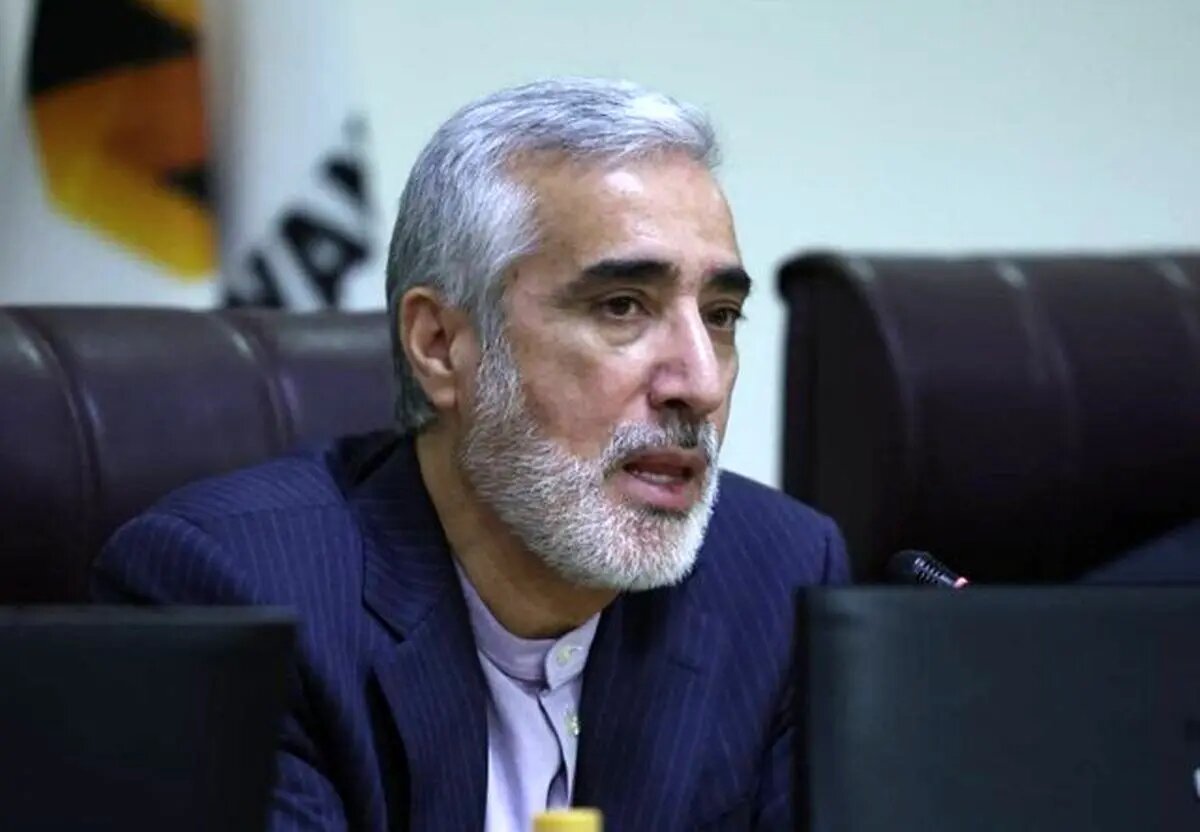 تسویه بخشی از مطالبات تجهیزات پزشکی تا پایان سال / رایزنی با بانک مرکزی برای تامین ارز