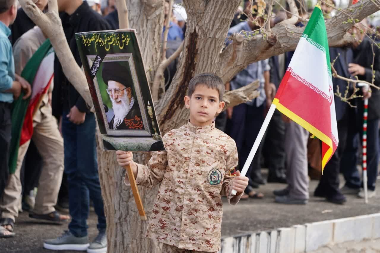 تشییع باشکوه پیکر شهید محمدباقر کاظمی‌مقدم در گناباد + عکس