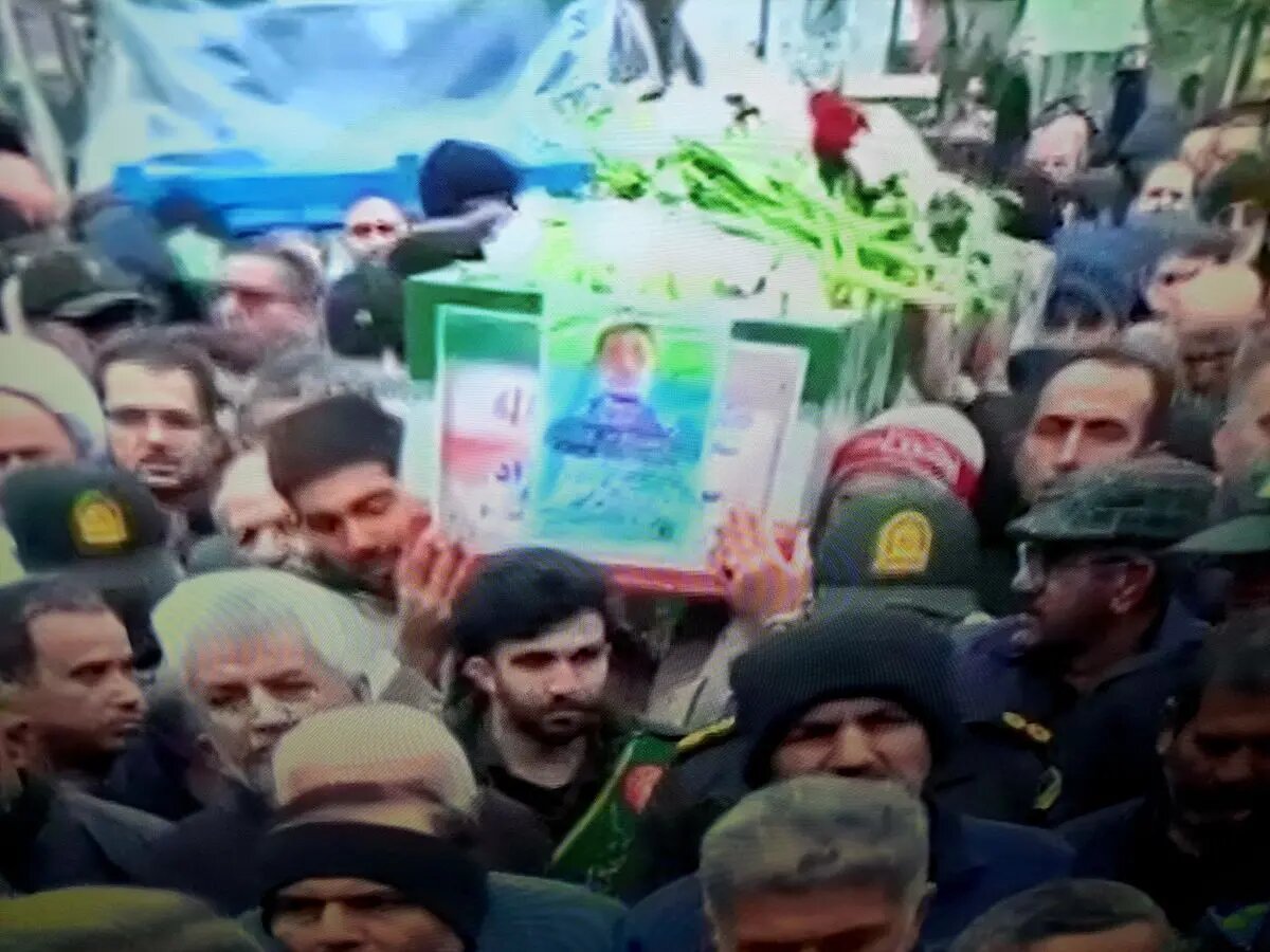 وداع مردم ساری با پیکر شهید مدافع وطن