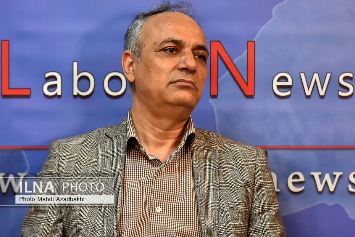 کسانی که در نامه به ترامپ نامه از او کمک خواستند، چرا نمیآیند ایران تا نتیجهٔ کمک او را تحویل گیرند!؟