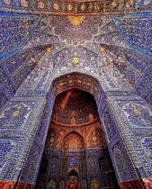 آسمان ایران فیروزهای جاودان خواهد ماند / نقض حقوق میراث فرهنگی و اماکن هزار ساله از جمله مسجد جامع عباسی توجیه ندارد و قابل پیگیری بینالمللی است + تصاویر