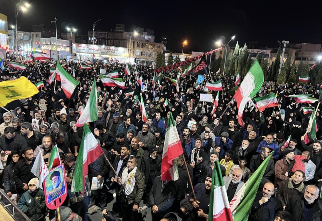 رجزخوانی حماسی کرمانی‌ها: یا حضرت صاحب الزمان آماده‌ایم آماده‌ایم+فیلم