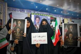 حضور حماسی و بیعت مردم سیستان در مصلی المهدی زابل با سومین رهبر انقلاب اسلامی