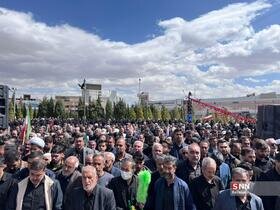 تشییع غیرتمندانه شهدای جنگ رمضان توسط مردم کرمان / فریاد مرگ بر آمریکا در میدان آزادی کارمانیا طنین انداز شد+فیلم و عکس