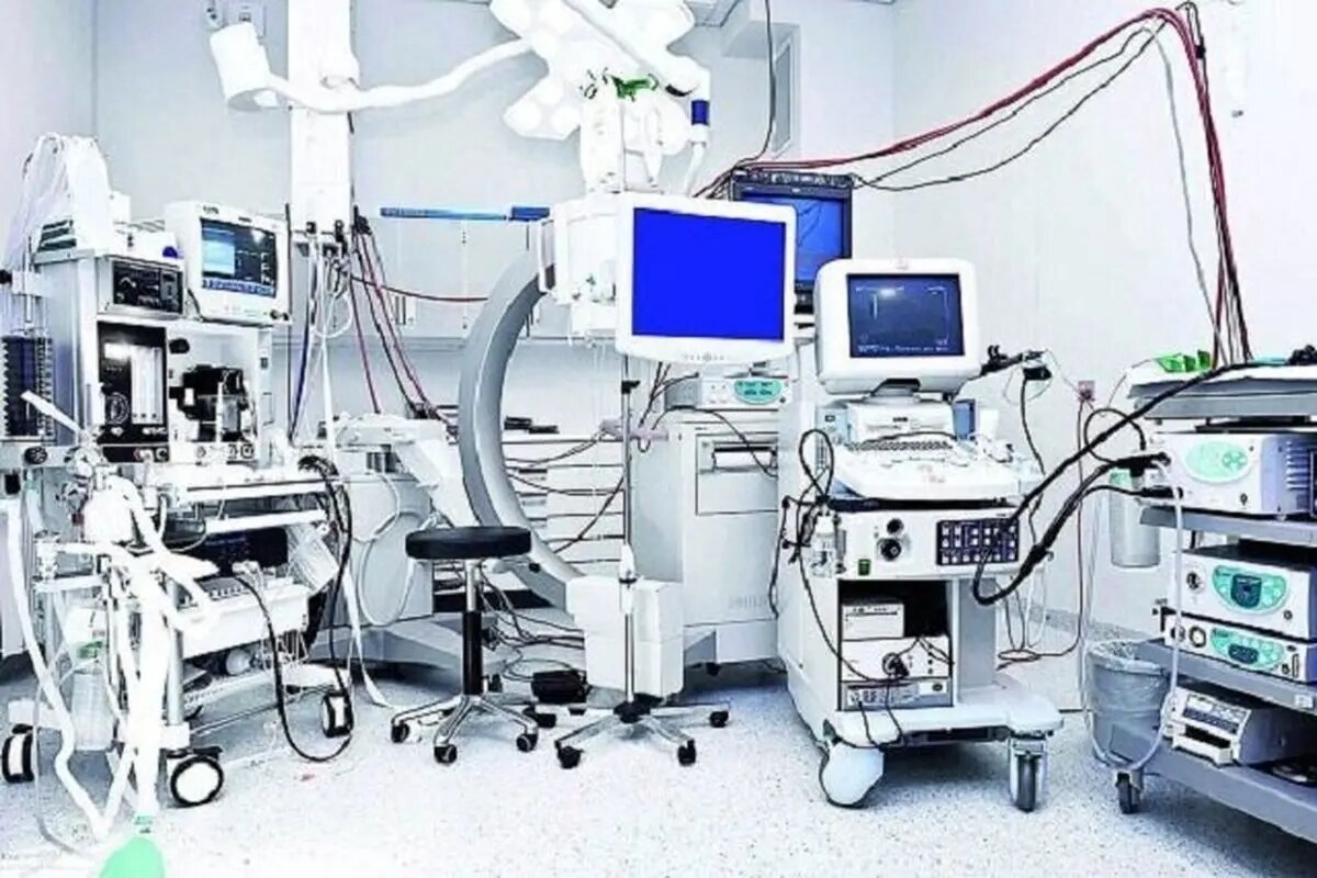 هیچ شرکتی حق توقف عرضه تجهیزات پزشکی را ندارد