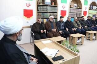بیعت مسئولان و اعضای شورای تأمین استان سمنان با رهبر معظم انقلاب اسلامی+ تصاویر