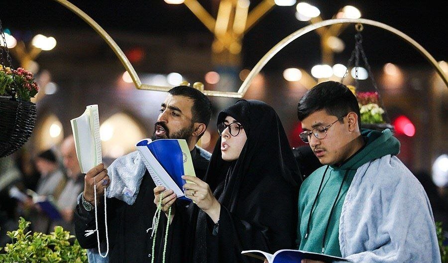 برگزاری دومین شب قدر رمضان و عزاداری شهادت امام علی (ع) در مشهدمقدس + فیلم