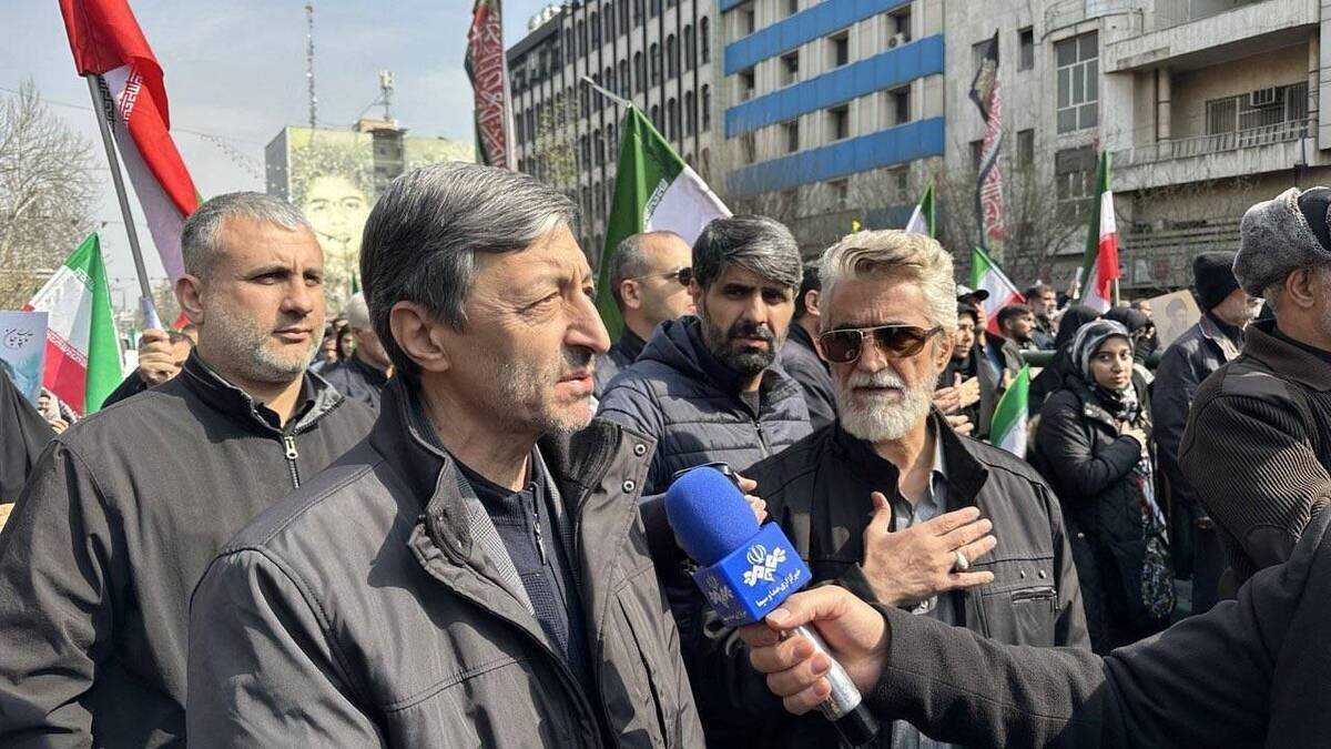 فتاح: خون شهدایمان مانند خون شهدای کربلا برای همیشه‌ی تاریخ در جوشش است/ ملّت شهادت‌طلب ایران دشمن را بیچاره کرده است.