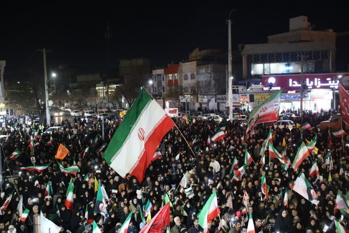 ما ملتی هستیم که برای رهبرمان جان می‌دهیم/ هدف ما رساندن این پرچم به صاحب الزمان است + فیلم