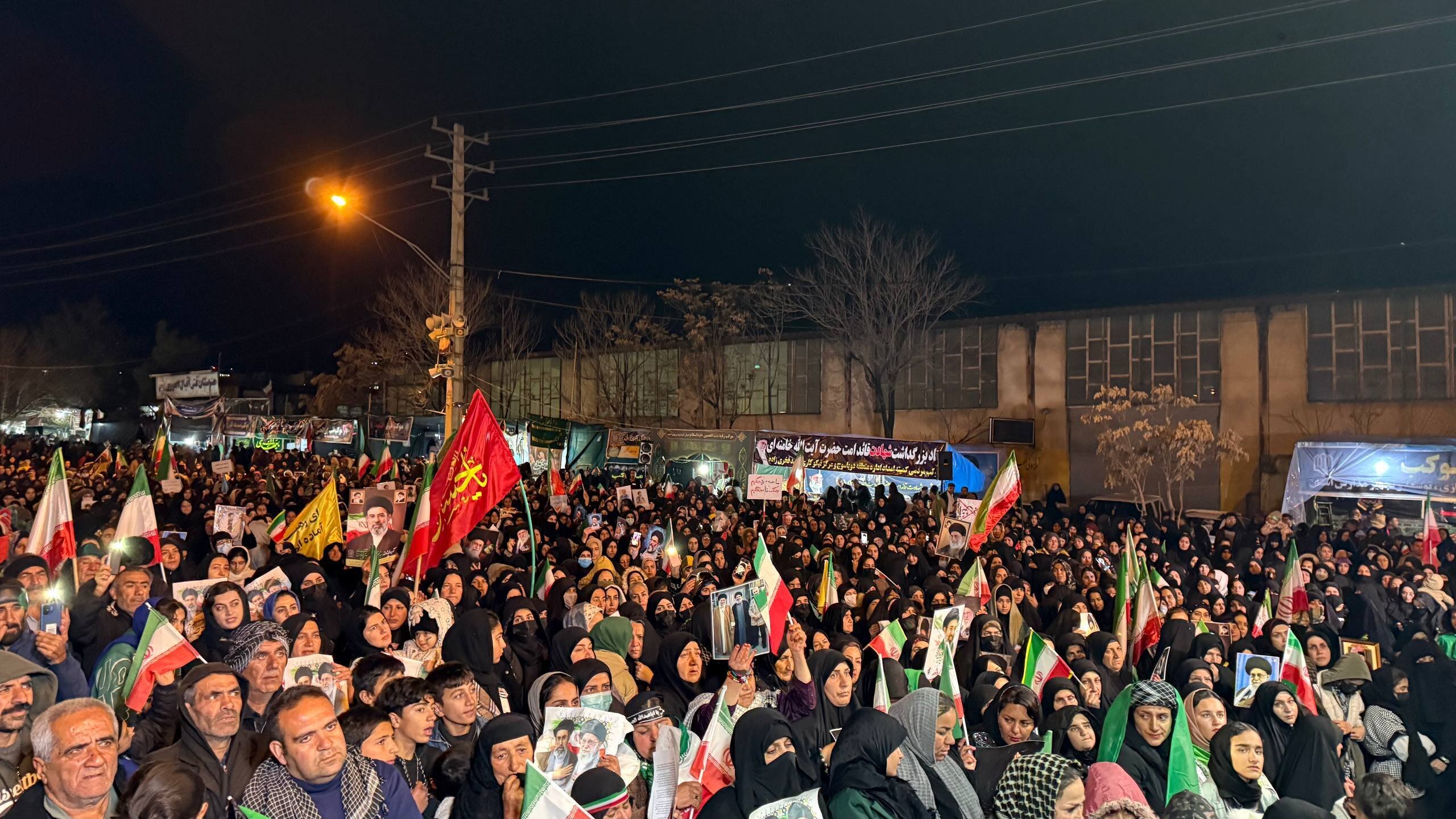 طنین شعار‌های «حسین حسین، شهادت افتخار ماست» و «حیدر حیدر» در خیابان‌های کهگیلویه و بویراحمد+فیلم