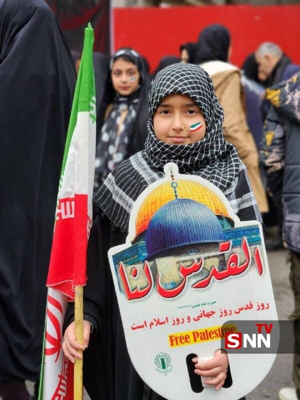 حضور تاثیر گذار دانش آموزان در راهپیمایی روز قدس به یاد دانش آموزان مدرسه میناب + عکس