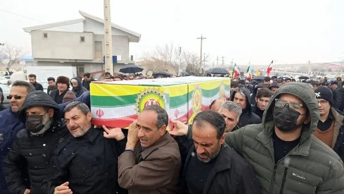 شهادت یک کارگر  مجروح شده در حمله هوایی  به کارخانه «پایارد نقده»
