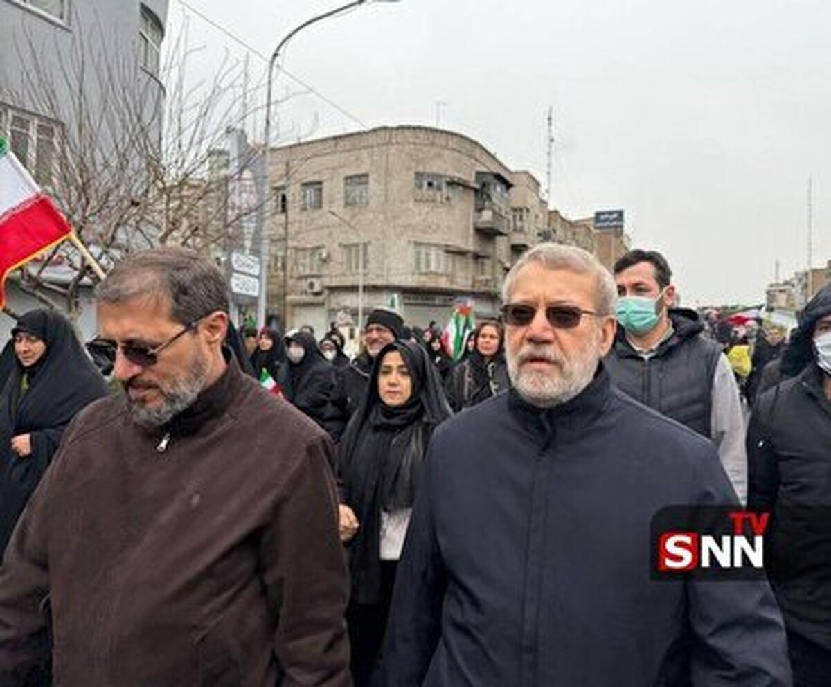 شهید لاریجانی در حرم حضرت معصومه(س) آرام گرفت + فیلم